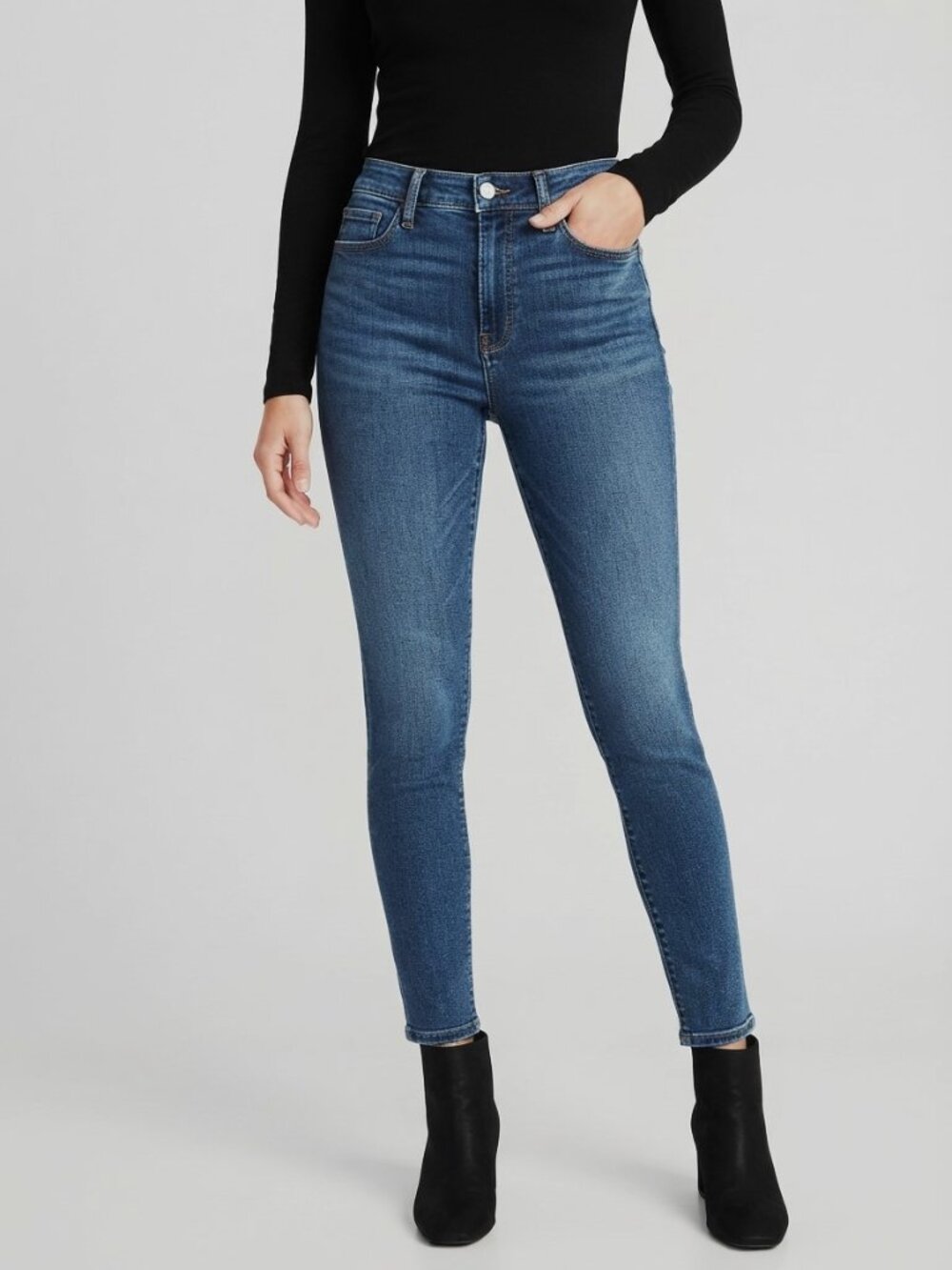 Old Navy Rockstar Super Skinny Jeans 8 Medium Wash NWT